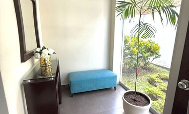 VENDO LINDO DPTO FRENTE A PARQUE MUY CENTRICO