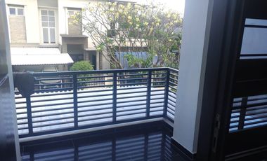 Disewakan Rumah Baru Renovasi Lokasi Citraland SUrabaya Barat