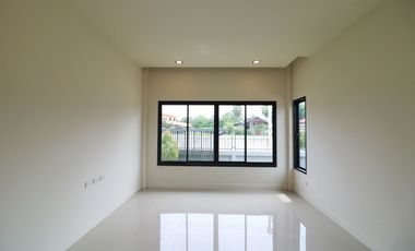 An Affordable, Lovely 3 BRM, 2 Bath Home For Sale In Central Nong Bua Lam Phu City, Thailand