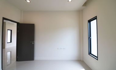 An Affordable, Lovely 3 BRM, 2 Bath Home For Sale In Central Nong Bua Lam Phu City, Thailand