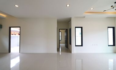 An Affordable, Lovely 3 BRM, 2 Bath Home For Sale In Central Nong Bua Lam Phu City, Thailand