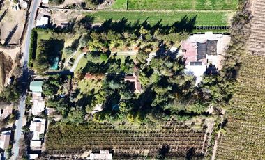SAN ESTEBAN - VENDE PROPIEDAD CON SALÓN DE EVENTOS Y CASA DE HUESPEDES