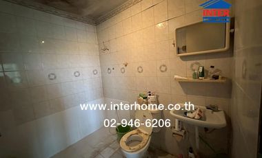 3-storey townhouse, 24 sq m., Uthong Place Village 3, Soi Lam Luk Ka 41/4 (Soi Phiyanon), Lam Luk Ka Road, Phahon Yothin Road, Lam Luk Ka, Pathum Than