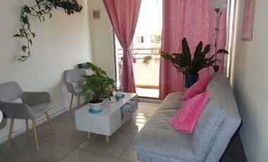 Arriendo Dpto. Dormitorio, baño metro TOESCA