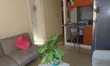 Arriendo Dpto. Dormitorio, baño metro TOESCA