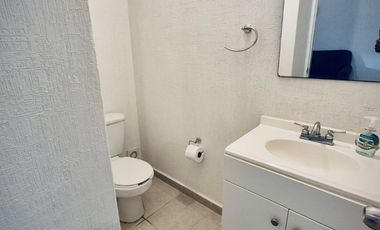 Oportunidad! Casa 2 recs con alberca y seguridad en Playa del Carmen