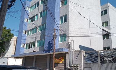 Departamento en Renta en 4to piso (no hay elevador, vista exterior) San Lucas Tepetlacalco