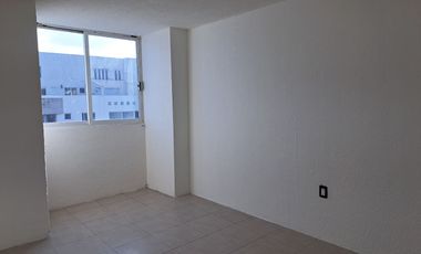 Departamento en Renta en 4to piso (no hay elevador, vista exterior) San Lucas Tepetlacalco