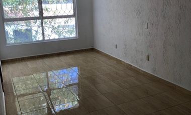 RENTO casa amplia en calle cerrada, Viveros del Valle, Tlalnepantla , Méx.