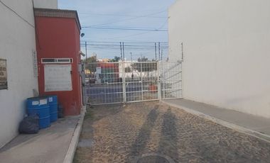 AMUEBLADO en RENTA Fuentes Residencial a un lado de Kellogg's