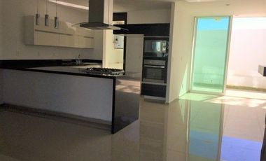 CASA EN VENTA EN VALLE IMPERIAL ZAPOPAN