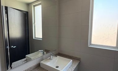ARRIENDO / VENDO LINDA CASA EN CONJUNTO CUMBAYA