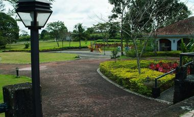 FOR RENT – 2 Bedroom with a Golf View Property at Silang Cavite near Tagaytay for foreigners, with Philippine Retirement Visa assistance
