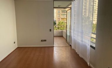 SE VENDE DEPTO EN COND. JARDINES DEL SUR.