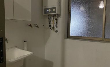 SE VENDE DEPTO EN COND. JARDINES DEL SUR.