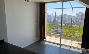 Imperdible vista de Santiago Centro, SE VENDE LOFT a pasos Metro Parque Almagro