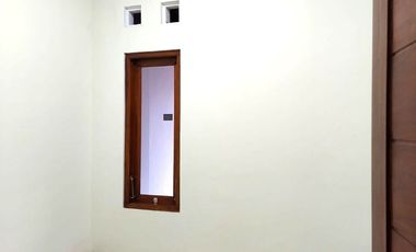 Rumah Asri dan Rapi di Perumahan Griya Taman Asri