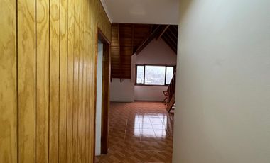 Arriendo Oficina sector comercial Villarrica.
