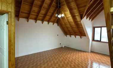 Arriendo Oficina sector comercial Villarrica.