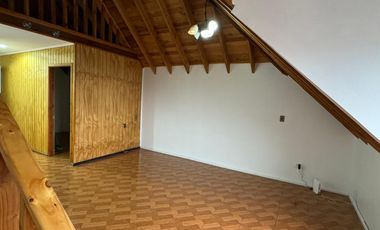Arriendo Oficina sector comercial Villarrica.