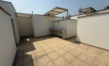 Vendo Exclusivo Dúplex con Piscina y Área de Parrilla en Valle Hermoso!!