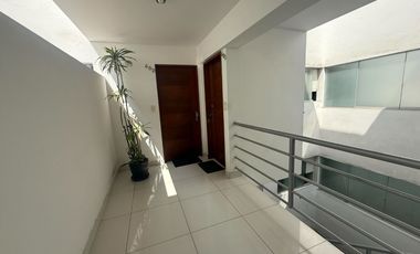 Vendo Exclusivo Dúplex con Piscina y Área de Parrilla en Valle Hermoso!!