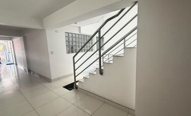 Vendo Exclusivo Dúplex con Piscina y Área de Parrilla en Valle Hermoso!!