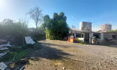 Se Vende Casa Con Gran Terreno, Ideal Para Inversión.