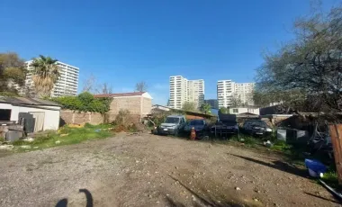 Se Vende Casa Con Gran Terreno, Ideal Para Inversión.