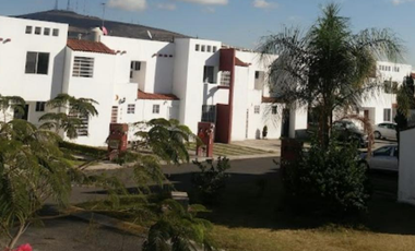VENTA DE CASA EN TLAJOMULCO DE ZUÑIGA COL ALTUS BOSQUES