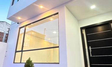 Casa en venta en Loja sector PROURVI