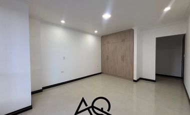 Casa en venta en Loja sector PROURVI