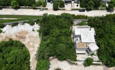 Terreno en Venta en Esquina en Yucatan Country Club Mérida