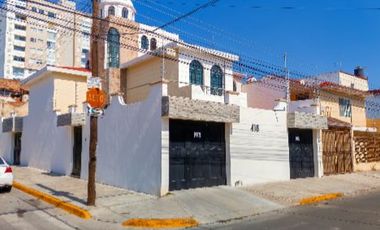 HERMOSA CASA EN VENTA EN LOMAS INDEPENDENCIA