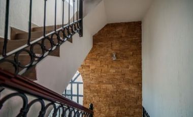HERMOSA CASA EN VENTA EN LOMAS INDEPENDENCIA