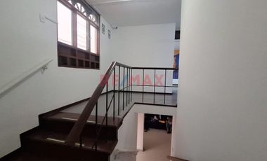 Alquilo Casa En San Andres X Wong Larco At 193M2 2 Pisos