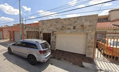VENTA DE CASA EN LAS FUENTES 110 PIEDRAS NEGRA CUAHUILA