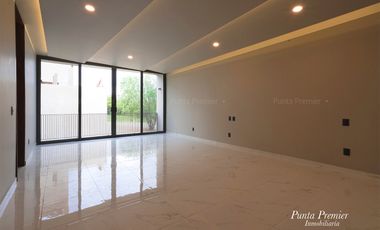 Casa de Lujo en Venta Coto Abadía Av Universidad Andares Puerta Hierro Zapopan
