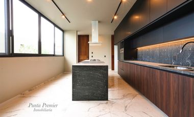 Casa de Lujo en Venta Coto Abadía Av Universidad Andares Puerta Hierro Zapopan