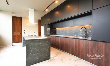 Casa de Lujo en Venta Coto Abadía Av Universidad Andares Puerta Hierro Zapopan