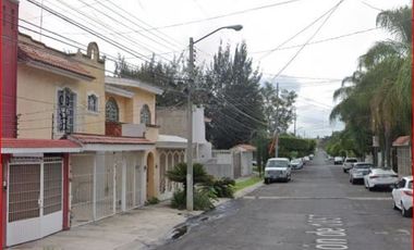 CASA EN REMATE EN SAN PEDRO TLAQUEPAQUE JALISCO