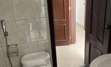 Kennedy Norte, Se renta lindo departamento 2 dormitorios sin muebles