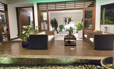 CASA EN VENTA EN COLINAS DE ARROYO HONDO