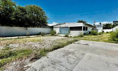BODEGA CON OFICINAS DENTRO DEL PUERTO PESQUERO EN CIUDAD DEL CARMEN