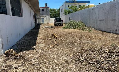 BODEGA CON OFICINAS DENTRO DEL PUERTO PESQUERO EN CIUDAD DEL CARMEN