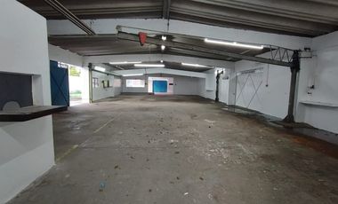 BODEGA CON OFICINAS DENTRO DEL PUERTO PESQUERO EN CIUDAD DEL CARMEN