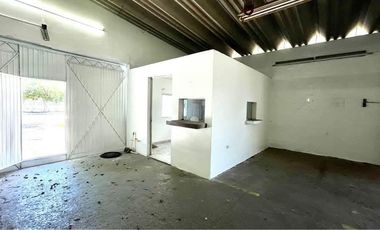 BODEGA CON OFICINAS DENTRO DEL PUERTO PESQUERO EN CIUDAD DEL CARMEN