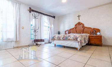 Casa en venta en Zapopan Tabachines cerca de Periferico CUCEA CUCSH