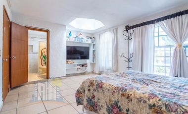 Casa en venta en Zapopan Tabachines cerca de Periferico CUCEA CUCSH