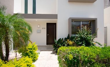 RESIDENCIA EN VENTA EN PRIVADA XCUMPICH